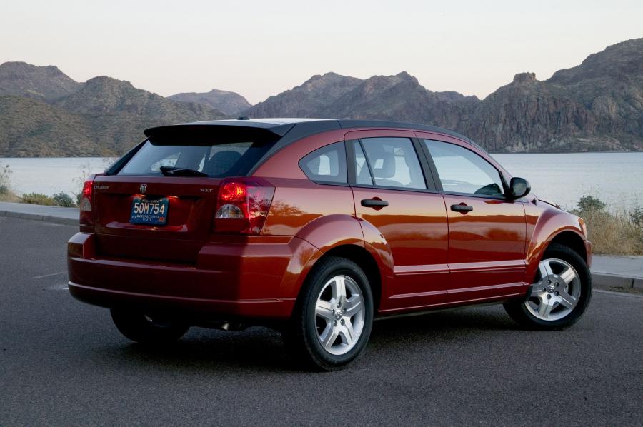  Dodge Caliber 2007 года  (фото 17 из 143)